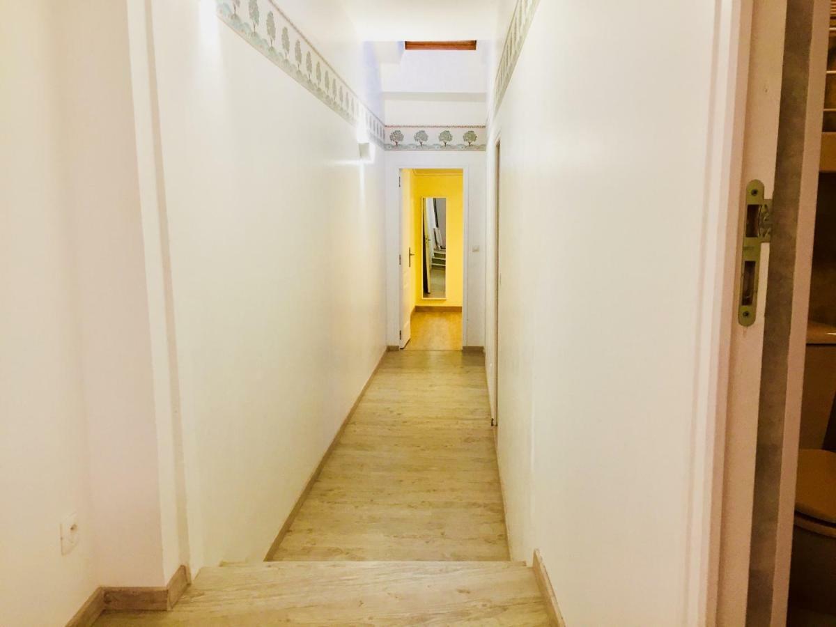 Villa Bigorra Lourdes Centre Le Sanctuaire La Grotte , Parking エクステリア 写真